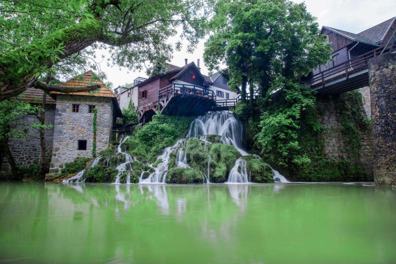 Apartments Vesna สลูน ภายนอก รูปภาพ