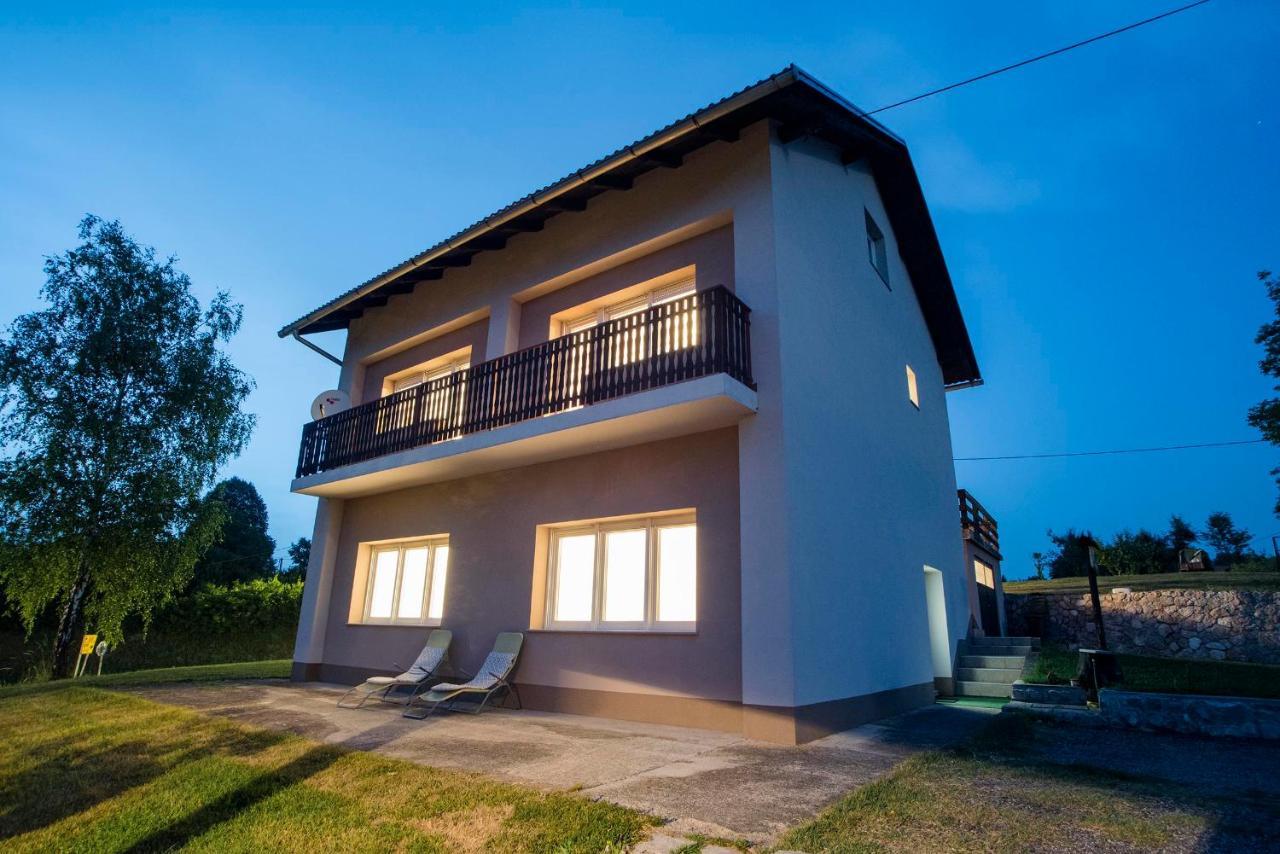 Apartments Vesna สลูน ภายนอก รูปภาพ