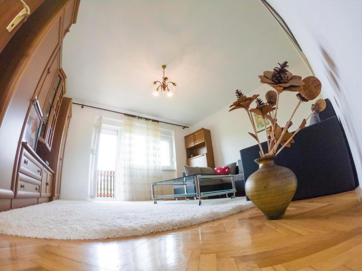 Apartments Vesna สลูน ภายนอก รูปภาพ