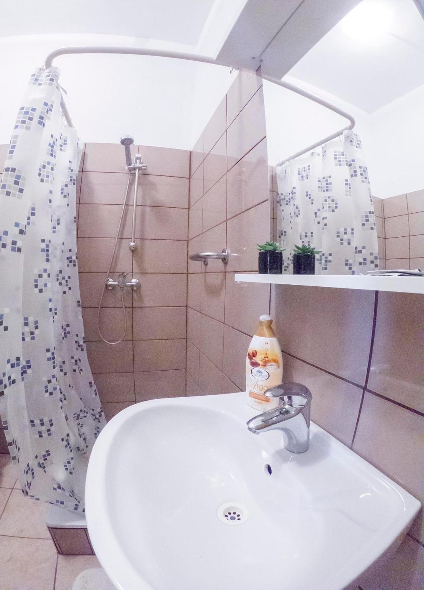 Apartments Vesna สลูน ห้อง รูปภาพ