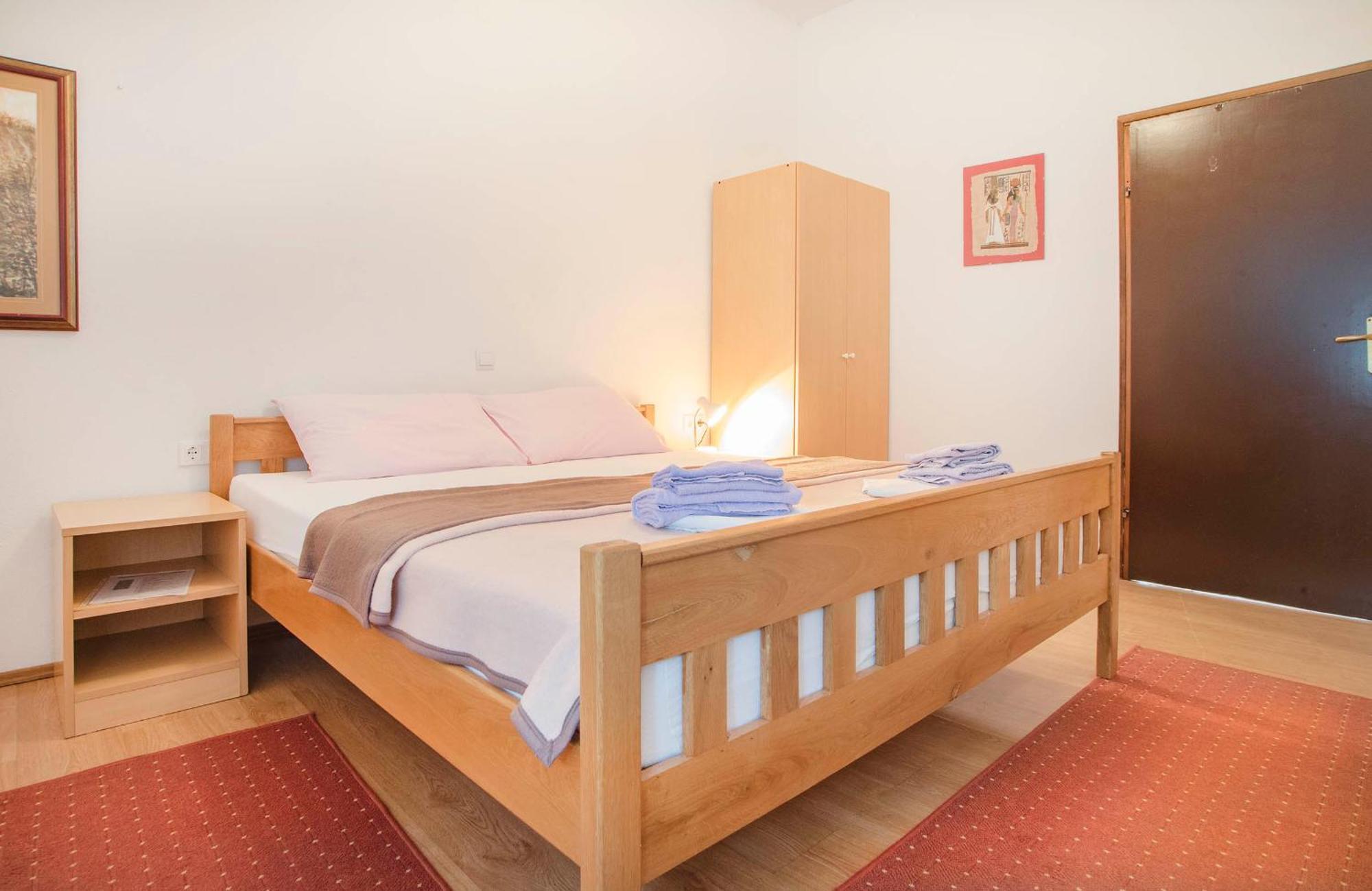 Apartments Vesna สลูน ห้อง รูปภาพ