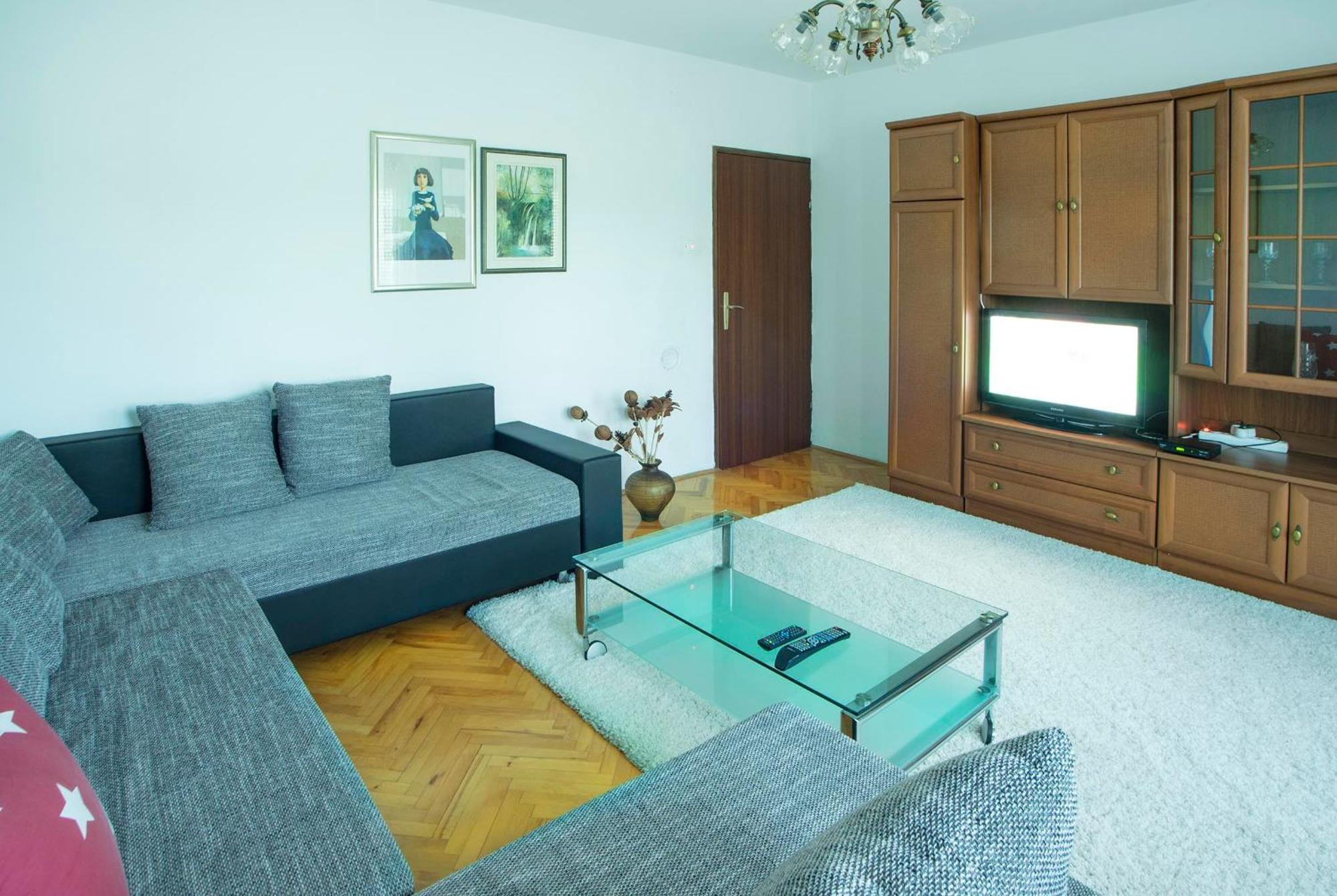 Apartments Vesna สลูน ห้อง รูปภาพ