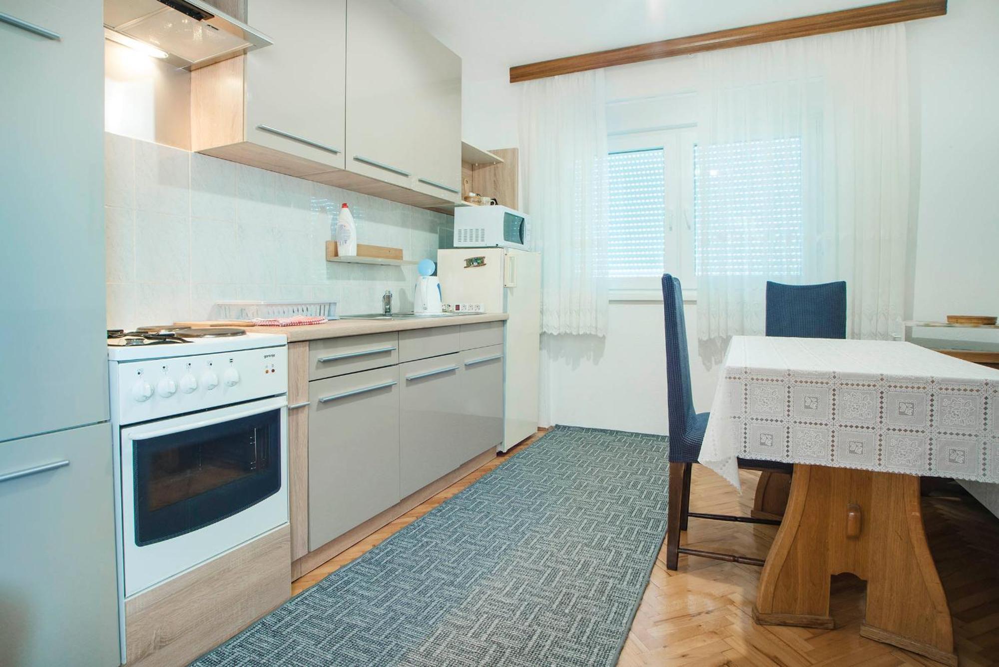 Apartments Vesna สลูน ห้อง รูปภาพ